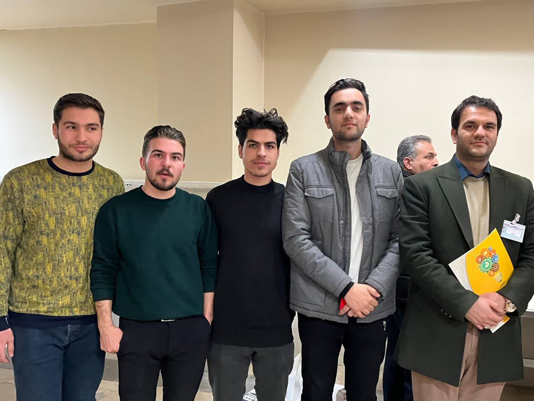 قهرمانی دانشجویان دانشگاه ملی مهارت واحد استانی آذربایجان شرقی در نخستین دوره مسابقات رباتیک دانشگاه آزاد اسلامی واحد تبریز